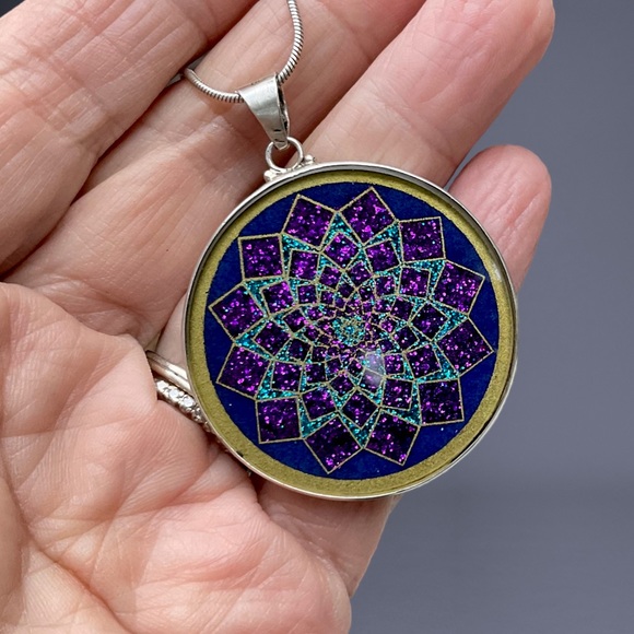 🌺Artisan 2 Sided Sterling Kaleidoscope/Chakra Necklace - Picture 7 of 14